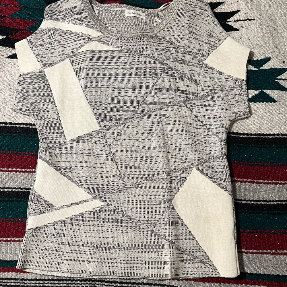 Gray and white Calvin Klein knit top, size S